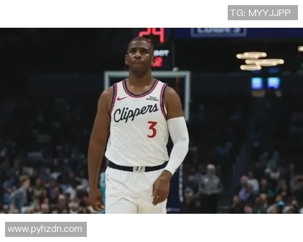 冲突升级！保罗与教练发生激烈争执